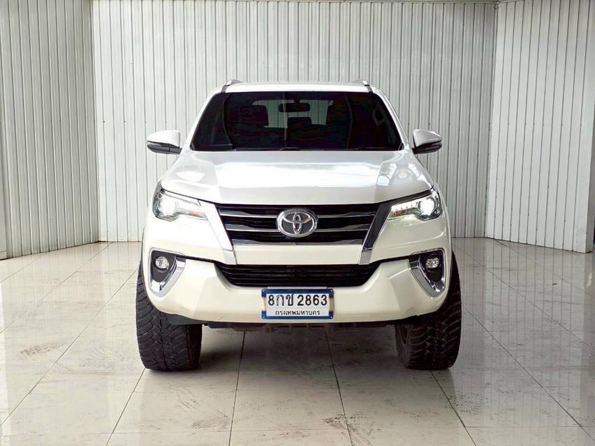 #TOYOTA #FORTUNER, 2.4 V 4WD ปี 2019 โฉม ปี15-ปัจจุบัน