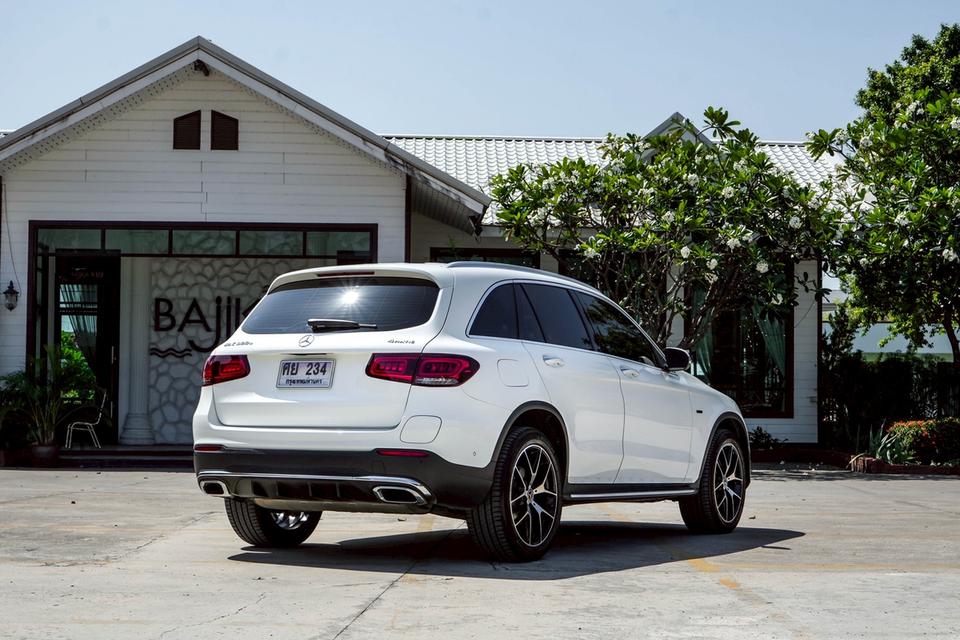 รหัสรถ CBL234 Mercedes-Benz GLC300e 2.0 4Matic AMG Dynamic W253 AT 2023 รูปที่ 5