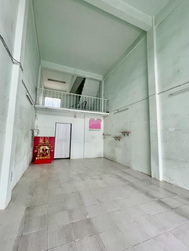 ให้เช่าอาคารพาณิชย์ 3.5 ชั้น 16 ตรว. ถ.ประชาอุทิศ 60-2 ใกล้โรงเรียนอิสลามวิทยาลัย 5