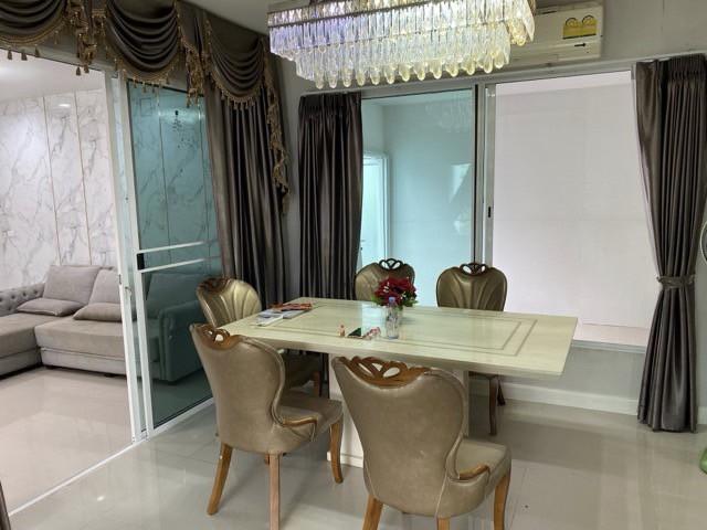 ขายบ้านเดี่ยว 2 ชั้น เนื้อที่ดิน 107 ตรว. โครงการฮาบิเทีย โมทีฟ ปัญญาอินทรา จอดรถได้ 4 คัน พร้อมเฟอร์นิเจอร์ภายในบ้าน เครื่องปรับอากาศ  2