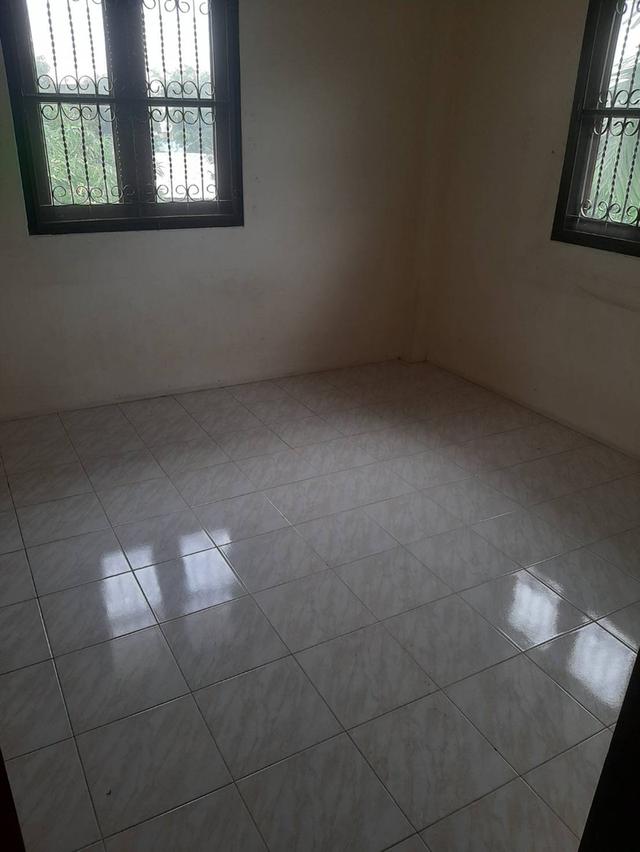 บ้านเดี่ยวพร้อมที่ดิน 11