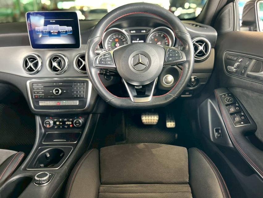 ปี 2019 BENZ GLA-CLASS, 250 14