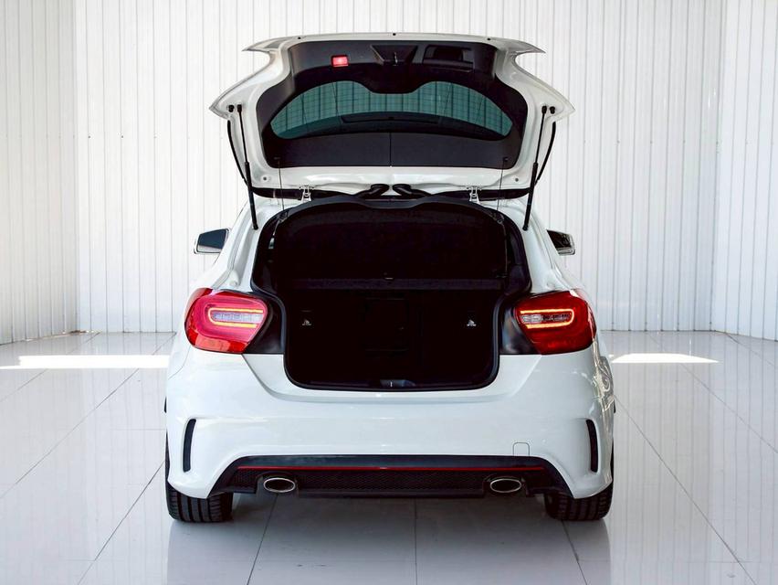 Benz A250 AMG Sport 2.0W176 Sport Hatchback ปี 2013 โฉม ปี 12-19 6