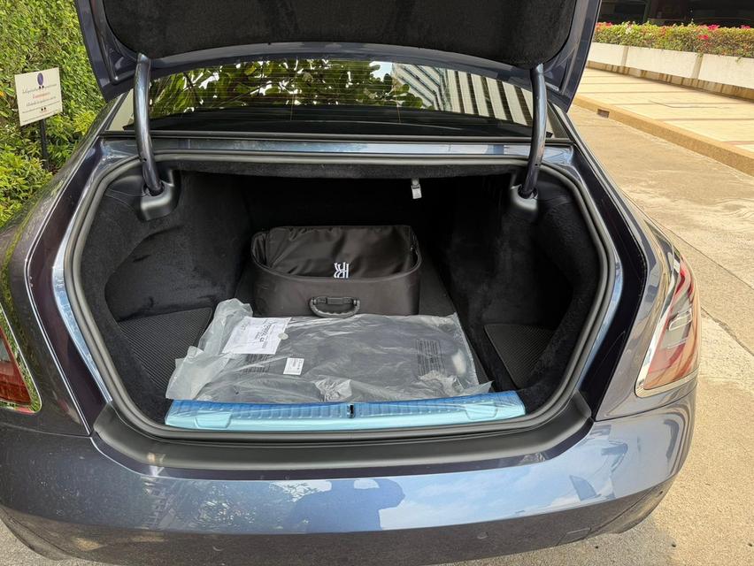 📢 Rolls-Royce Ghost  Extended ปี 2025 - Ultra Luxury Sedan รูปที่ 20