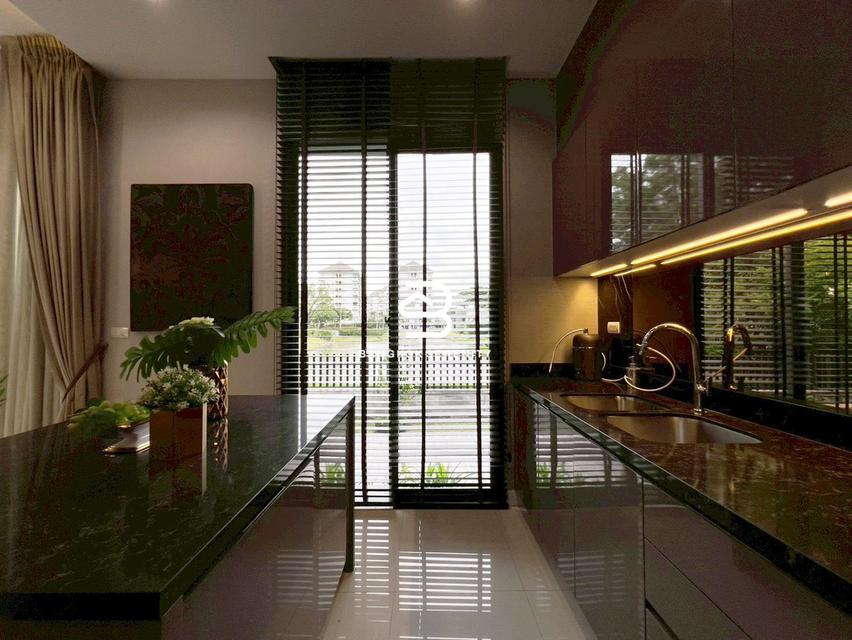 ขายบ้านพร้อมเฟอร์นิเจอร์ นาราโบทานิค 2 ศรีนครนทร์ 18