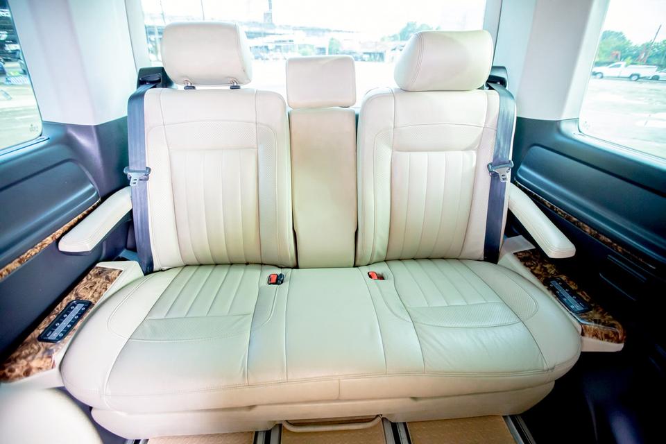 Volk Caravelle 2.0 BI TDI ปี 2014 สีดำ เครื่องดีเซล  14