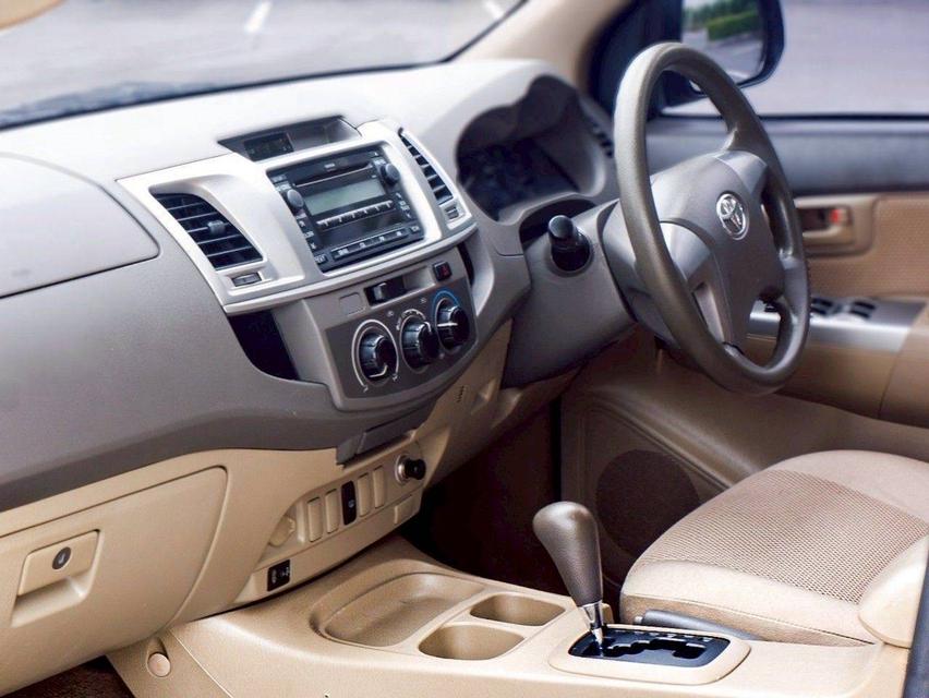 รหัสรถ QT3006 Toyota Vigo 2.5 E Prerunner Double Cab เกียร์ Auto VN Turbo สีเทา ปี2013 15