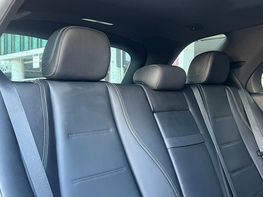 Mercedes-Benz GLE300d AMG 4MATIC Dynamic Facelift 2023 จด 2025 สีดำ มี MBSP หมด 16122028 รูปที่ 13