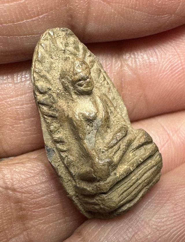 พระรอดลาำพูน องค์ละ1 000