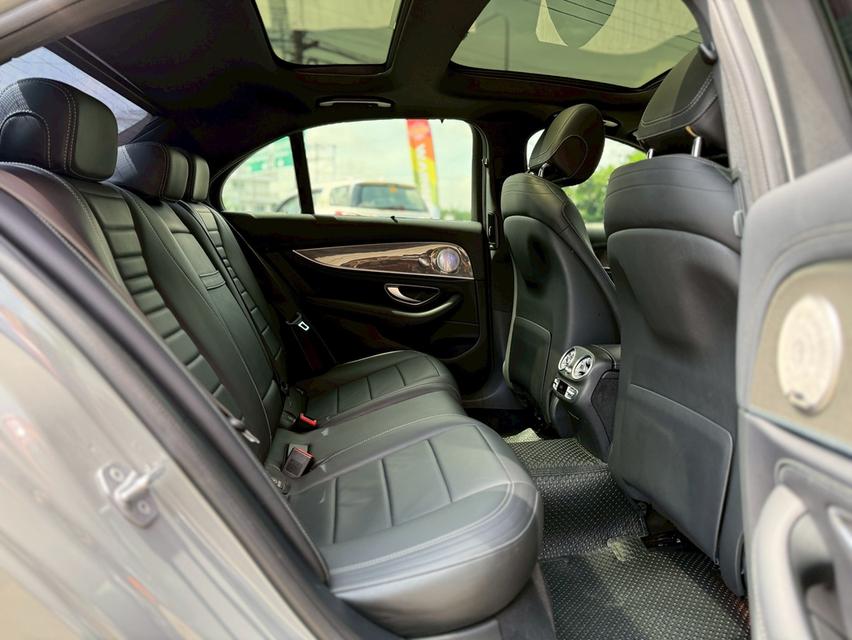 Benz E350e 2.0Amg ปี18 13