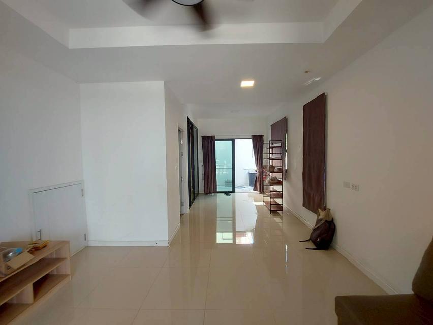 ขายบ้าน 2 ชั้น หลังมุม หมู่บ้านพาทิโอ ลาดกระบัง-มอเตอร์เวย์ 4