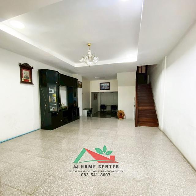 ขายถูกทาวน์โฮม3ชั้น 25ตรว. ม.พรรณวดี ซ.ลาดพร้าว64 แยก2 ทำเลดี สภาพดี ฟรียื่นกู้ 3