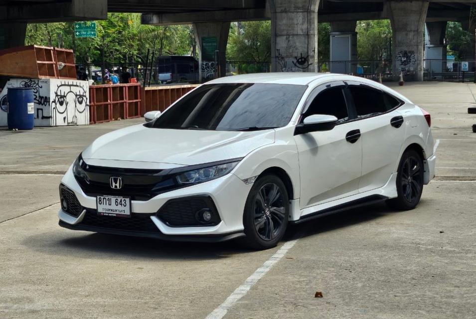Honda Civic FC 1.8 EL Auto ปี 2018  2