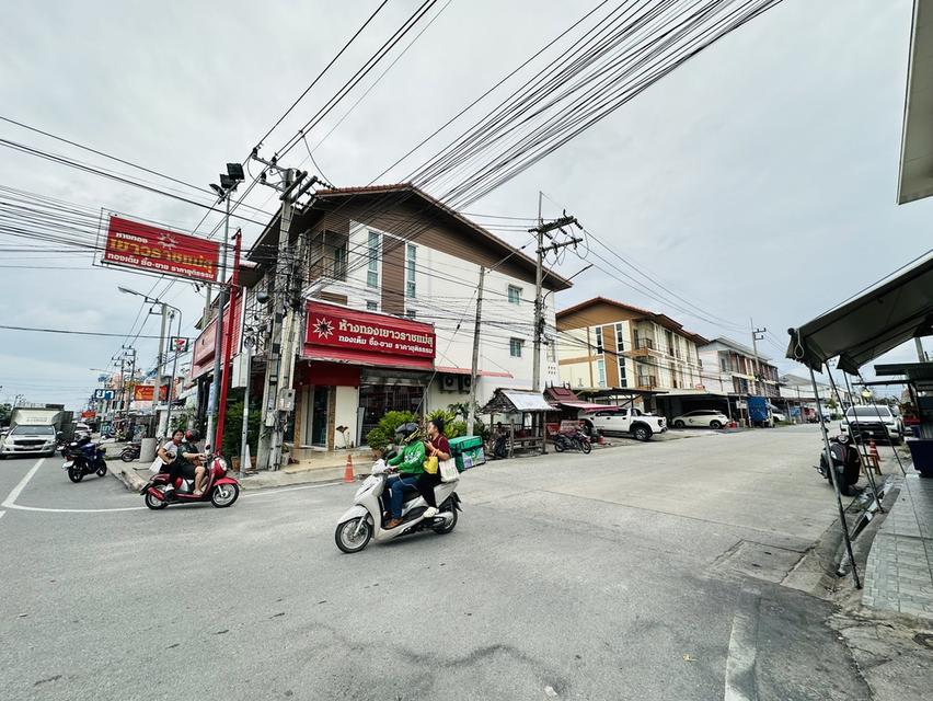 ถูกมากก!! ตึกแถว ทำเลทอง 3 ชั้น 20ตรว. ม.แฟมิลี่ทาวน์ (ใกล้ตลาดนาป่า) 10