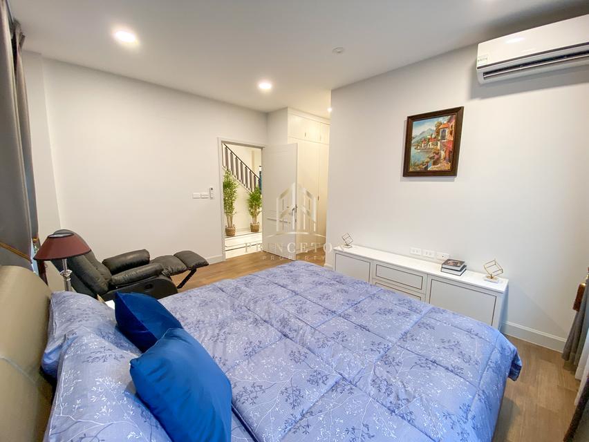 Luxury House For Sale or Rent Nantawan Rama 9 New Krungthep Kreetha 18