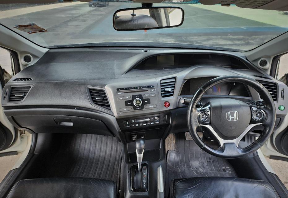 Honda Civic FB 1.8 E i-vtec Auto ปี 2013  5