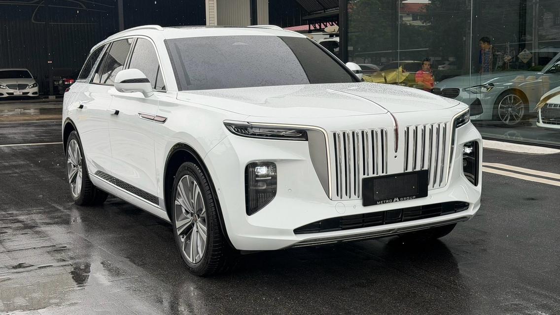2026 Honqi hs9 สีขาว Milage 258 KM สภาพป้ายแดงทุกประการ ออกศูนย์มา 5 วัน ไฟฟ้าล้วน รูปที่ 2