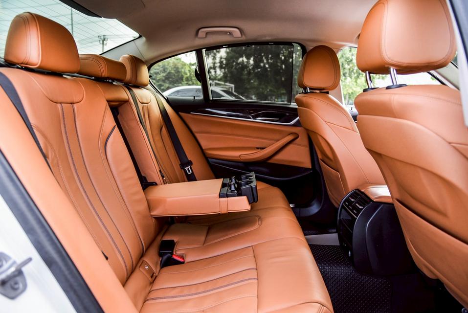 รหัสรถ CBL3000 BMW 520D Sport [G30] AT 2018 11