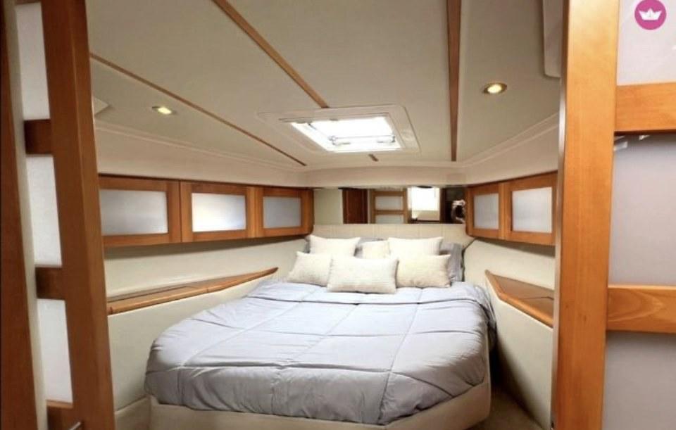 ขาย YACHT RIVIERA M 400 SPORT CRUISER- 2 CABINS 6