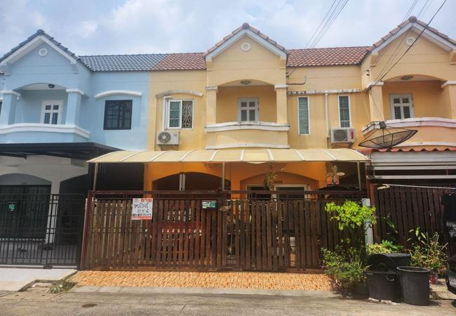 ขายทาวน์เฮ้าส์ หมู่บ้านบัวทองธานี 9 เนื้อที่ 21.5 ตร.ว. แต่งสวย พร้อมอยู่ 1