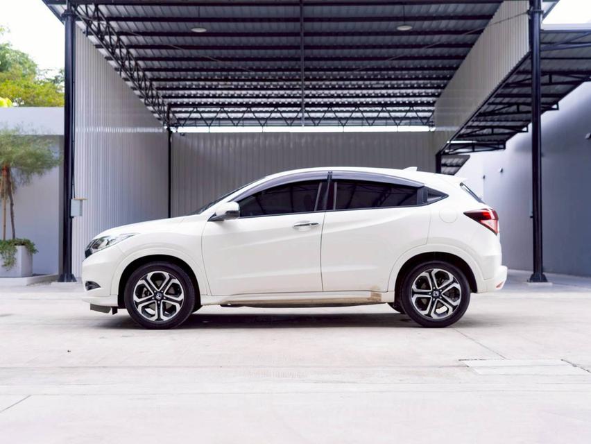 Honda HR-V 1.8 EL ปีจด 2018 4