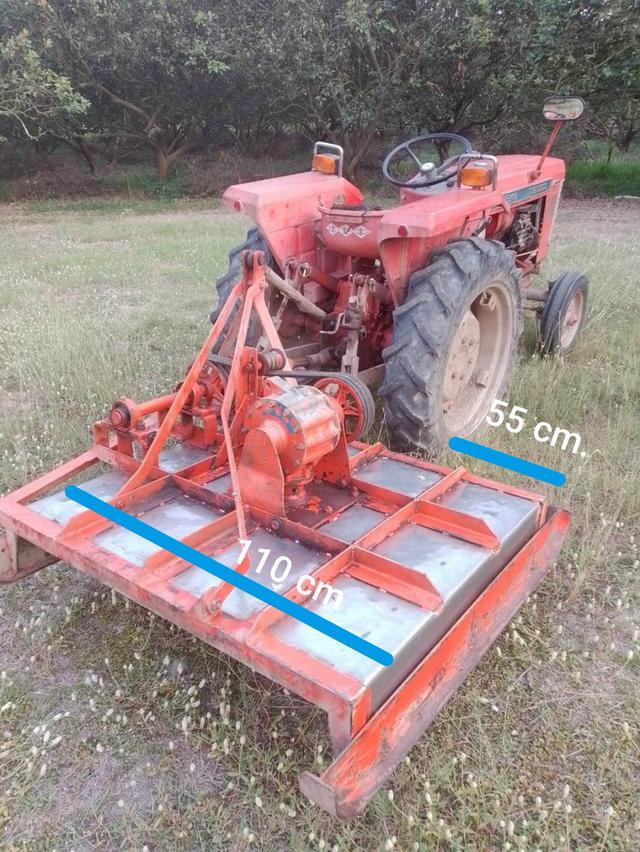 รถไถ พร้อมหางตัดหญ้า