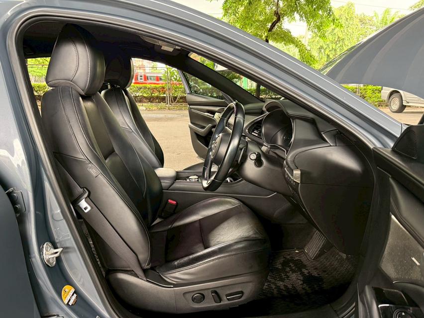 Mazda 3 2.0 SP Sports Hatchback AT ปี 2020 รถสวยมือเดียว ไมล์น้อย 14