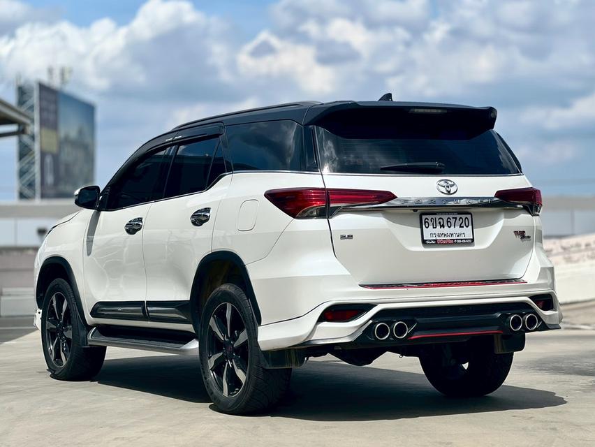 toyota fortuner 2.8 trd ปี 2018 รถบ้าน สวยจัดๆ ไมล์ 6หมื่น โลแท้ๆ