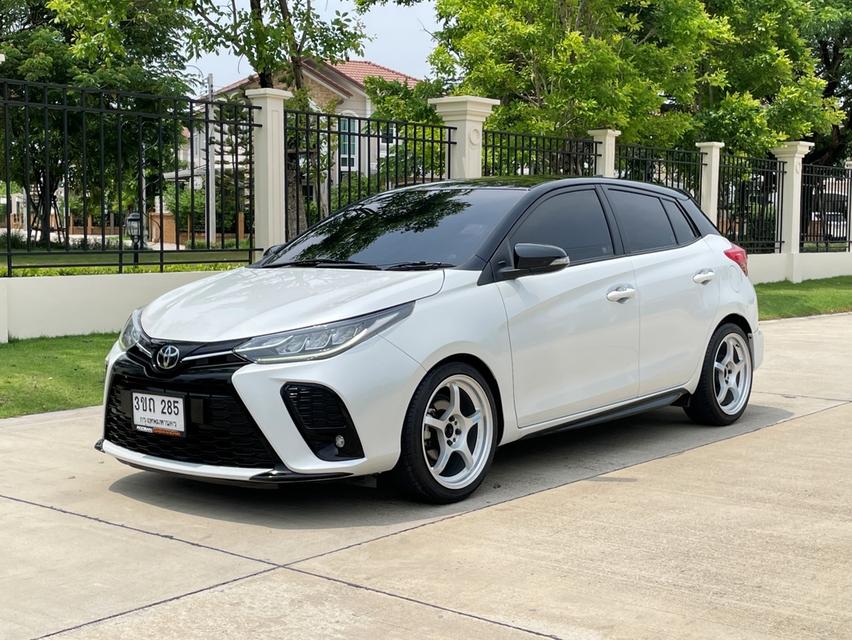 TOYOTA YARIS 1.2 SPORT PREMIUM (MNC) ปี 2022 สภาพนางฟ้า