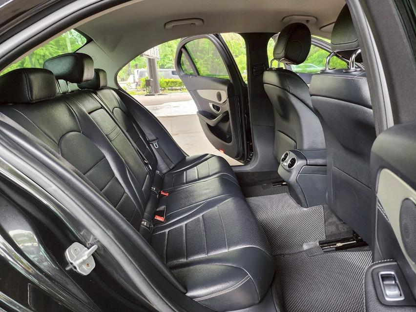 ขายรถ Benz C200 W205 ปี 2015 สีดำ เกียร์ออโต้ 12