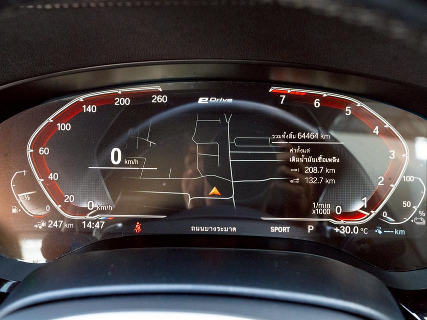 รหัสรถ 12AT2324 BMW 530e 2.0 M Sport ( G30 ) LCI ( CDK ) | ปี : 2022 9