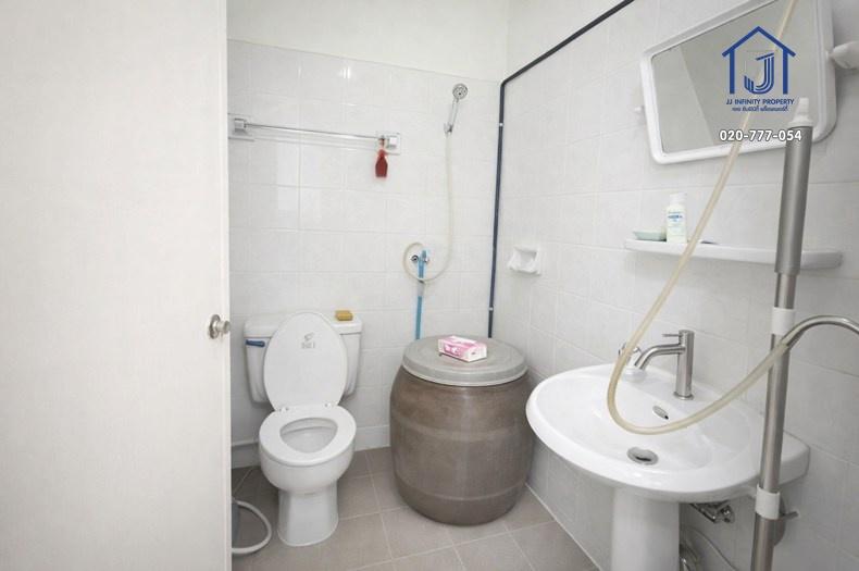 ขายทาวน์เฮ้าส์ 2 ชั้น หมู่บ้านแหวนยอด 1 ซอยลำลูกกา 21 ใกล้สถานีรถไฟฟ้าคูคต 12