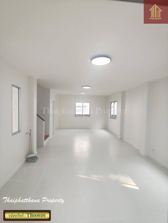 เอโทล มัลดีฟส์ ปาล์ม บางนา-วงแหวน 3