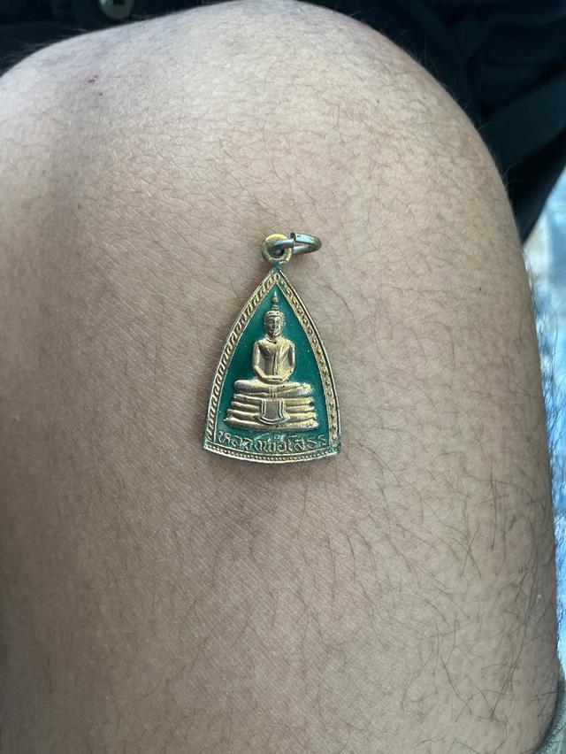 หลวงพ่อโสธร กระไหร่ทองสีเขียว