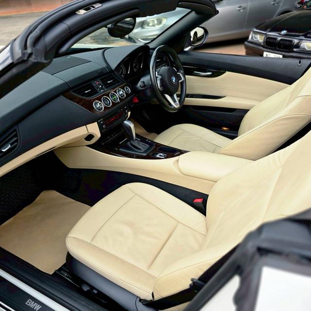 รหัสรถ BAC6233 BMW Z4 sDrive23i ROADSTER (E89) ปี 2010/12 สีขาว 19