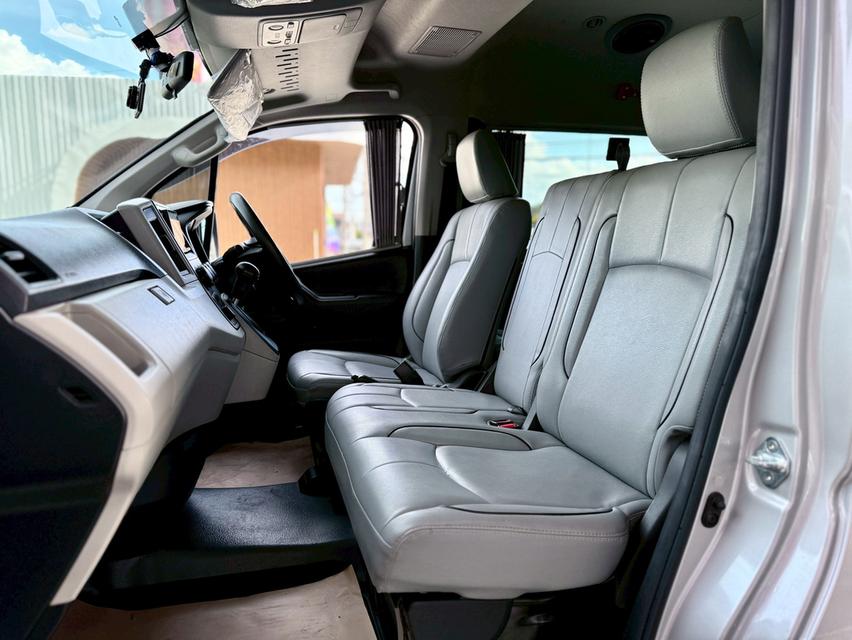 ขาย Toyota Commuter 2.8 ปี20 14