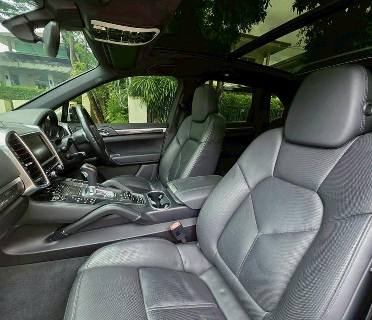 Porsche Cayenne diesel (ฝาดำ)