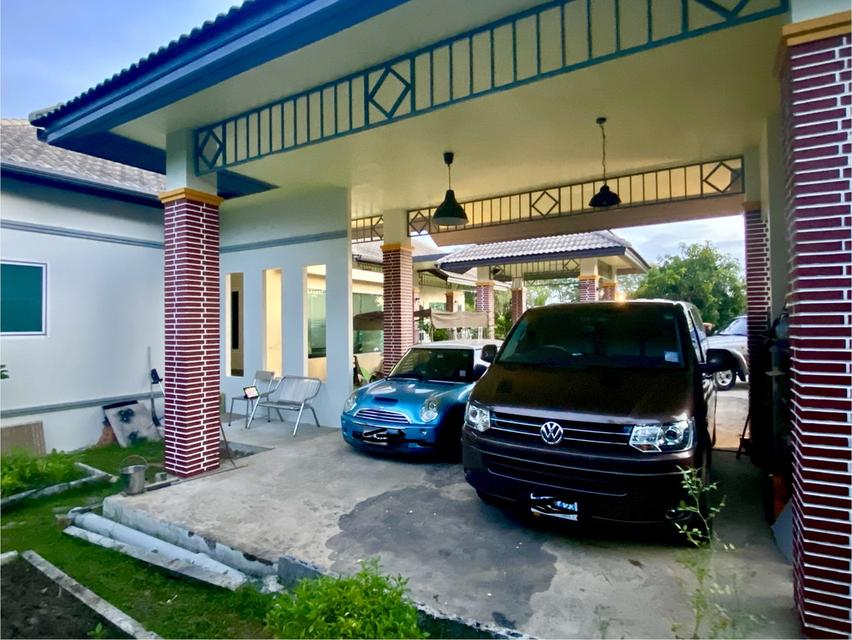 บ้านเดี่ยวในสนามกลอพ์ 6