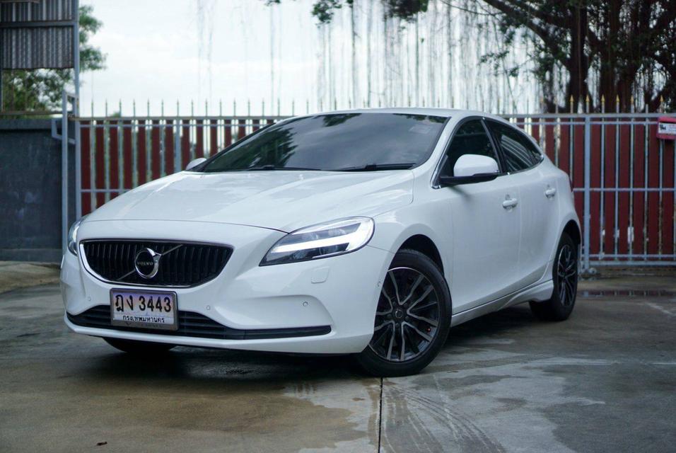 Volvo V40 T4  Facelift 2017