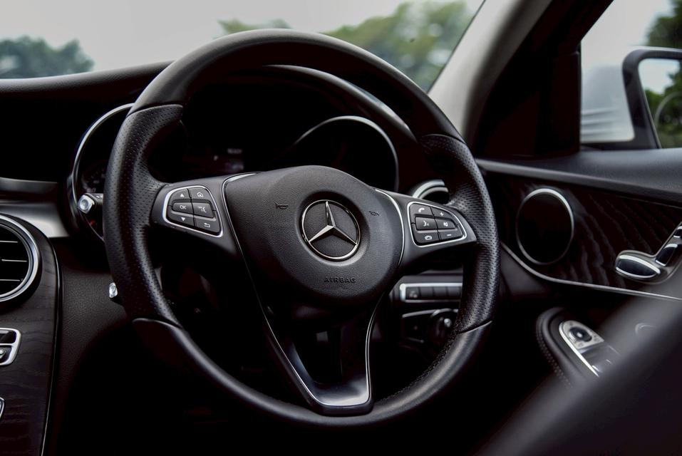รหัสรถ CBL7773 Mercedes-Benz C350e Avantgarde W205 AT 2018 12