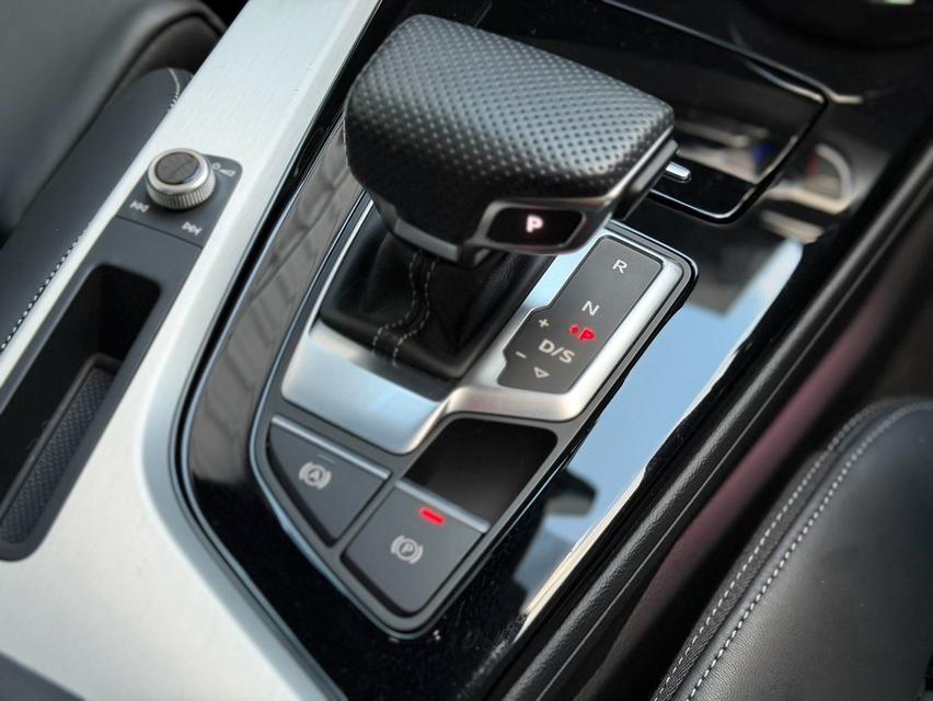 Audi A5 45 TFSI Quattro S-Line Black Edition ปี 2023 รูปที่ 11