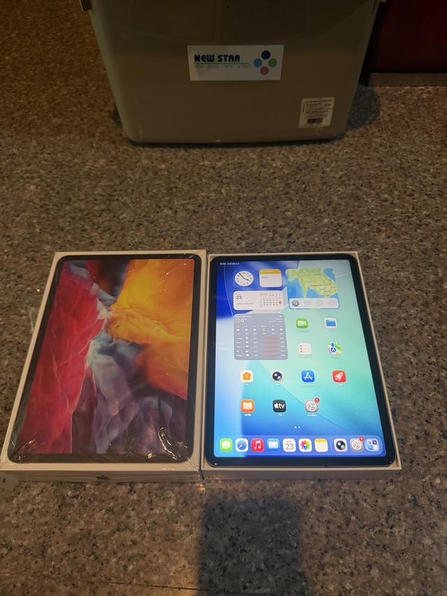 ขายiPadPro11นิ้วสีดำ128กิ๊กWifi Celluer ใส่ซิมได้มีกล่องไร้รอยจอสวยกริปหายนกมากๆ