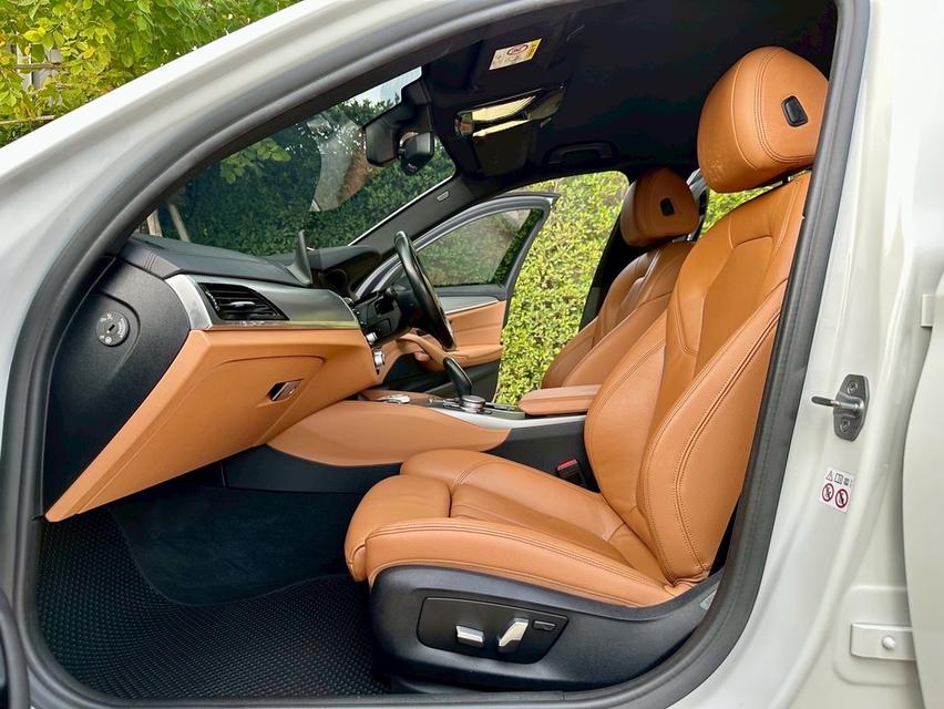 รหัสรถ CH62 2019 จด 2020 bmw G30 520d MSport 10