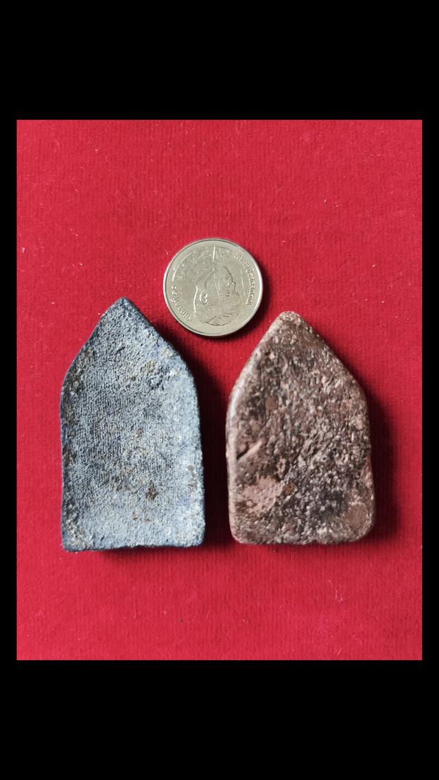 พระขุนแผนเนื้อดินเนื้อชิน (ไม่ทราบที่)จริงแท้พิจารณาตามรูปครับ 13