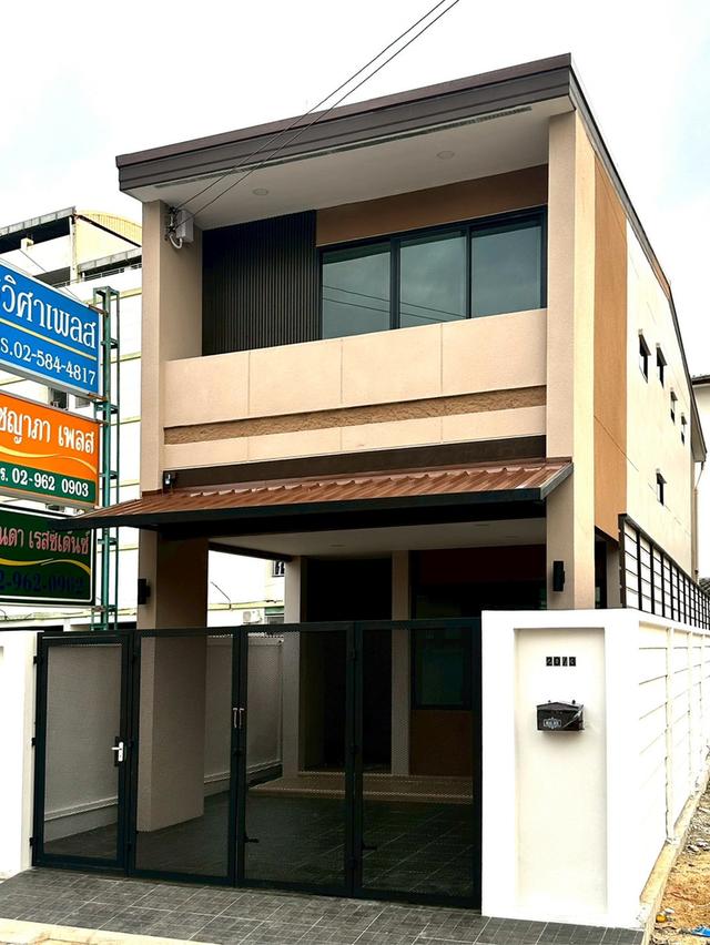 ขายบ้านเดี่ยว 2 ชั้น สร้างใหม่ ทำเลทองแจ้งวัฒนะ-ปากเกร็ด เดินไปห้างได้ ใกล้รถไฟฟ้า 3