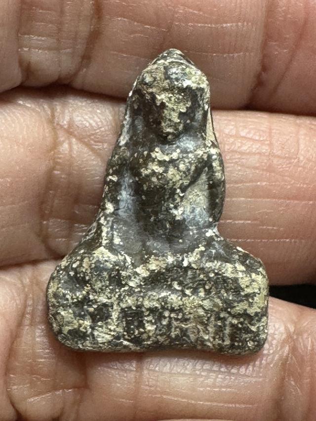 องค์ละ 900 🙏พระกรุ🙏พระซุ้มกอเนื้อชิน🙏พระร่วงนั่งสนิมแดง🙏พระนางพญา🙏พระคง รูปที่ 15