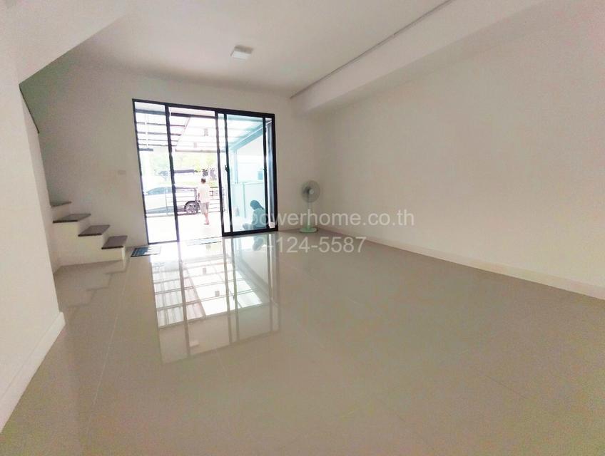 หมู่บ้านพลีโน่ รามอินทรา-จตุโชติ ถนนกาญจนาภิเษก แขวงสามวาตะวันตก เขตคลองสามวา กรุงเทพมหานคร  5