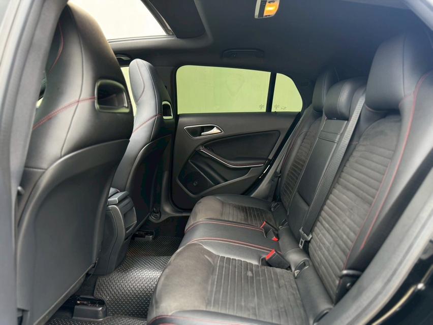 Mercedes Benz CLA250 Shooting Brake AMG Dynamic ปี 2015 19