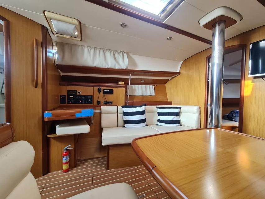 เรือใบ Jeanneau SUN ODYSSEY 42I PERFORMANCE 12