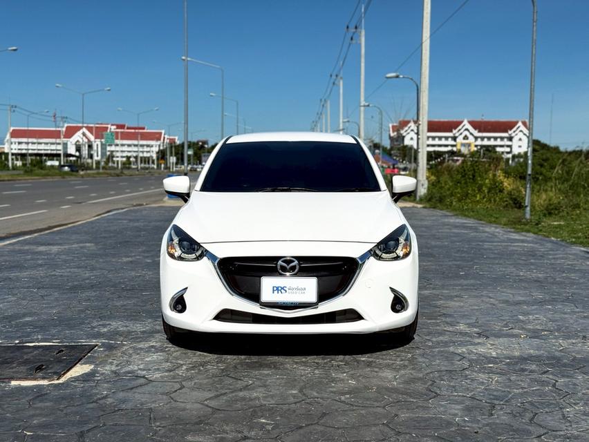 Mazda 2 1.3 High Plus 4 ประตู ปี 2018 สีขาวมุก มือเดียวป้ายแดง